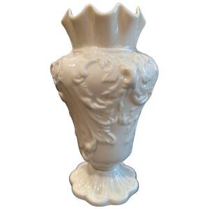 Vintage Belleek Ivory Ruffled Top Embossed Footed Vase ~ 6th Green Mark